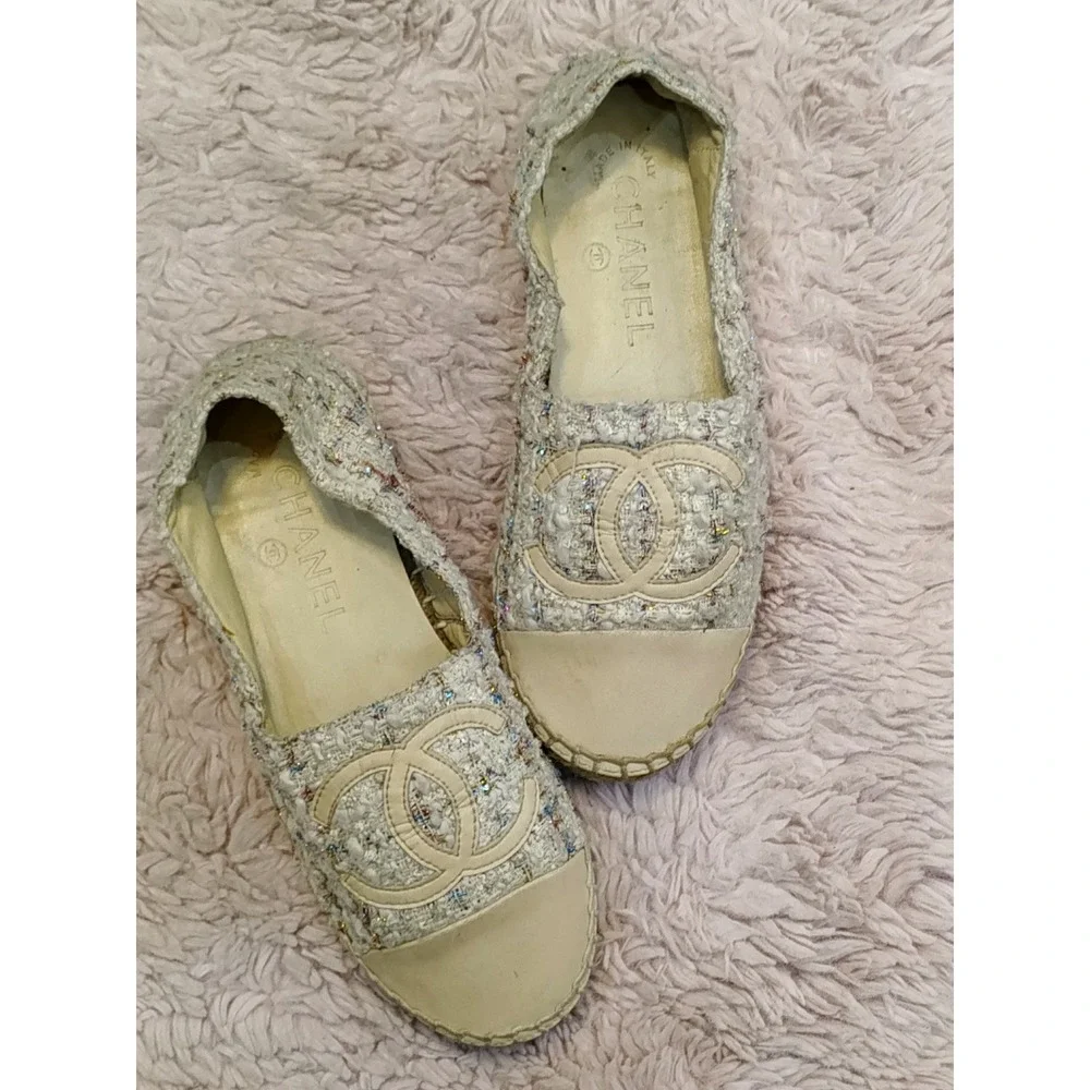 Chanel Multi Color Tweed Leather CC‎ Logo Espadrilles Cream Flats Size 38 Italy